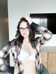 Meg Turney Unshaven Hotel Candids Onlyfans Album