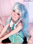 Belle Delphine Miku Cosplay Pussy Spread Onlyfans Album