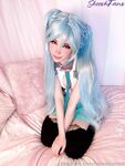 Belle Delphine Miku Cosplay Pussy Spread Onlyfans Album
