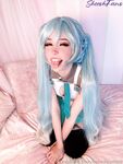 Belle Delphine Miku Cosplay Pussy Spread Onlyfans Album