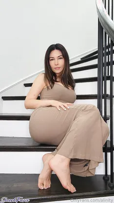 Alinity Staircase Nude Nipples And Booty Showing Latest Onlyfans Leaked Set