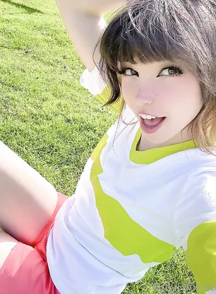 Belle Delphine Dressing Up As Chihiro Onlyfans Album