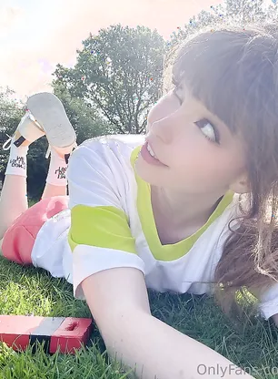 Belle Delphine Dressing Up As Chihiro Onlyfans Album