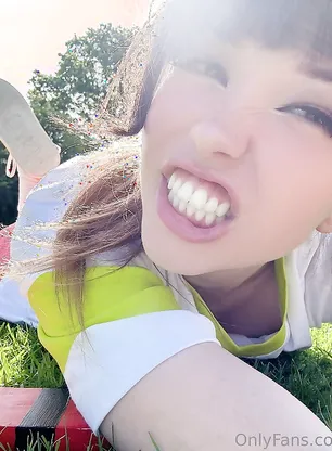 Belle Delphine Dressing Up As Chihiro Onlyfans Album