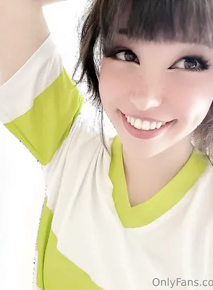 Belle Delphine Dressing Up As Chihiro Onlyfans Album