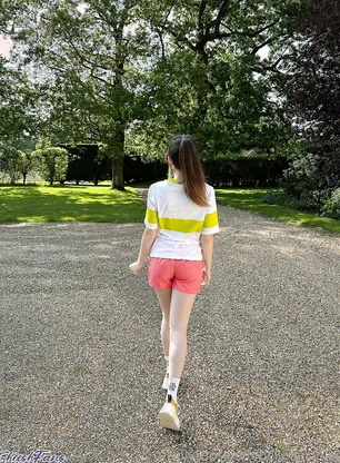 Belle Delphine Dressing Up As Chihiro Onlyfans Album