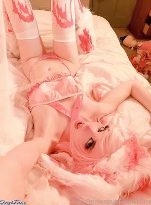 Belle Delphine Pink Hair Fingering Pussy Onlyfans Album Leak