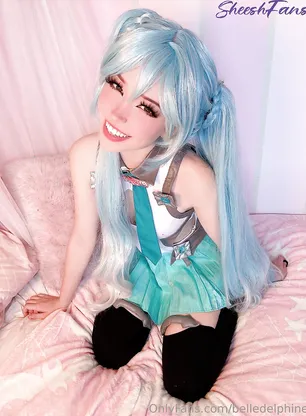 Belle Delphine Miku Cosplay Pussy Spread Onlyfans Album