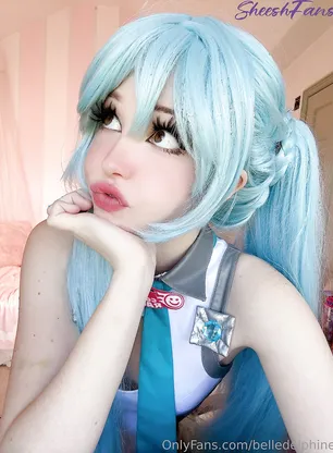Belle Delphine Miku Cosplay Pussy Spread Onlyfans Album