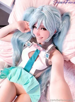 Belle Delphine Miku Cosplay Pussy Spread Onlyfans Album