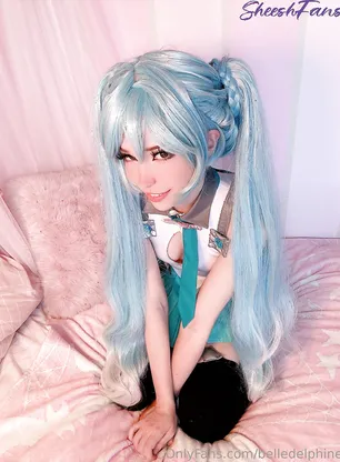 Belle Delphine Miku Cosplay Pussy Spread Onlyfans Album
