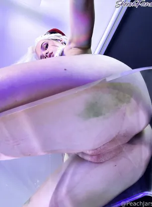 Peachjars Pussy Slips In Glass Chair Latest Onlyfans Leak