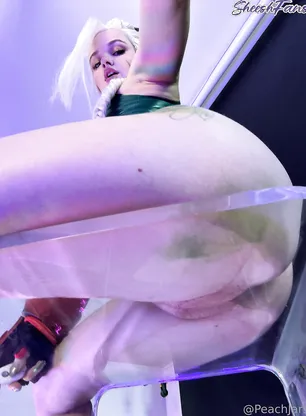 Peachjars Pussy Slips In Glass Chair Latest Onlyfans Leak