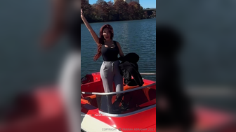 Farrah Abraham Sucking And Fucking Sugar Dad On Boat Video