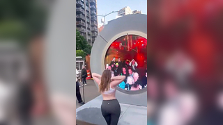 Girl Nude boobs Flashed The Portal In New York And Dublin video