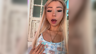 Izzybunnies Flashing Her Nude Nipples Onlyfans Video