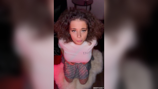 Yololary Pumping Her Nipples Video Leak