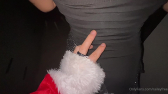 Railey Diesel Getting Fucked By Santa On Christmas Eve Onlyfans Leak