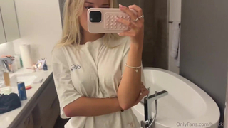 Breckie Hill Nude Seethrough Nipples Squeezing Them Leaks