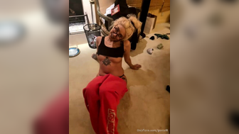 Ally Lotti Stripteasing And Twerking Booty Leaked Onlyfans