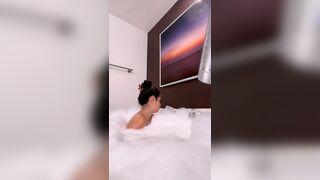 Sam Frank Nude Tits And Booty Teasing In Bath Onlyfans Leaked