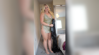 Sammy thighs Trying Her Sexy Dresses With Her Tits And Booty Out Onlyfans Leak Video