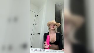 Vega Thompson Country Girl Riding Her Pussy With Dildo Leaked Onlyfans Video