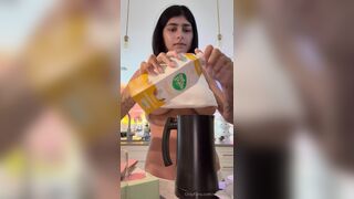 Mia Khalifa Slipped Both Nipples And Oil Her Soles Leaked Ppv Porn