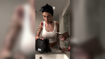 Bhad Bhabie Doing Makeup In Seethrough Skinny Porn Video Leaked