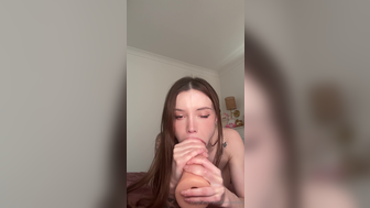 Dainty Wilder Girthmaster Cock Replica Deepthroat Onlyfans Sextape