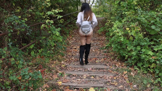 Zara Dar Lifts Her Frock And Booty Flashed Onlyfans Leak