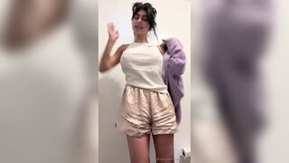 Mia Khalifa Strips Her Top And Drop Big Boobs Out Onlyfans