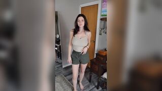 Carmen-rae Aka Makoshake Tits Dropping Out In Skinny Top Leaked Onlyfans Video