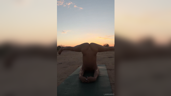 Lamar Chairez Doing Naked Outdoor Yoga And Masturbating Pussy Leaked Onlyfans Video