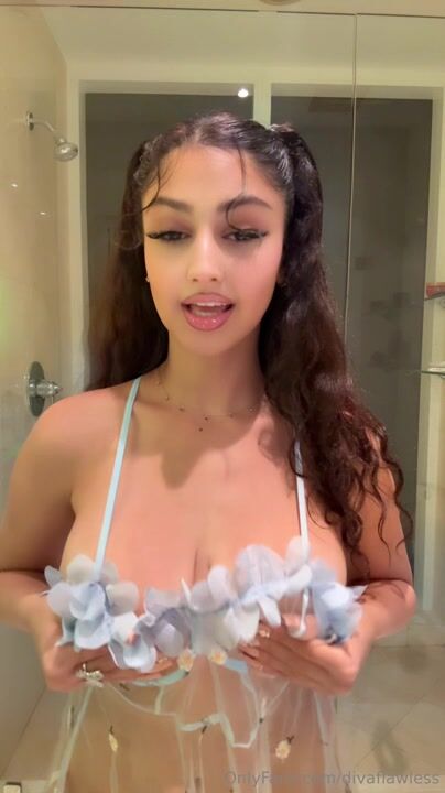 Diva Flawless PPV Hot Steaming Shower