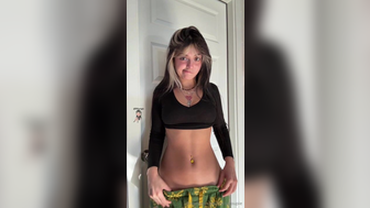 Linksgroupie Aka Mariah Crooke Nips Seethrough Pink Bra And Pull Down Thong Onlyfans Ppv Leak