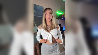 Justpeechi Naked Dressing Up For Work Leaked Porn Video