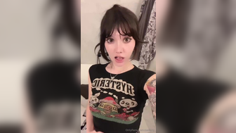 Oxillery Stripping Off Slowly And Grabs Her Nude Pussy Onlyfans Leak Video