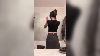 Oxillery Stripping Off Slowly And Grabs Her Nude Pussy Onlyfans Leak Video