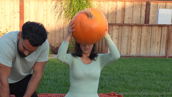 Taliya Sucking Gustavo Wearing A Pumpkin Onlyfans Ppv Leaked Video