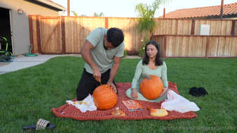 Taliya Sucking Gustavo Wearing A Pumpkin Onlyfans Ppv Leaked Video