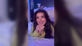 Arikytsya After Got Fucked By Yung Gravy Playing Her Pussy Till Cum Leaked Onlyfans Video