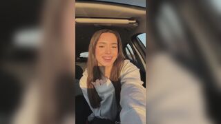 Girlylana Double Finger Pussy And Squirt In Her Car Leaked Onlyfans