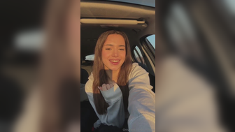 Girlylana Double Finger Pussy And Squirt In Her Car Leaked Onlyfans