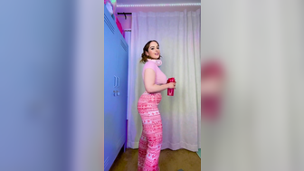 Discor kitten love her big BOOTY