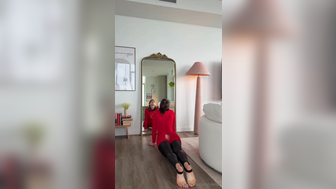 jUlesari Ms. Incredible Doing Yoga With Her Booty Open Leaked Onlyfans