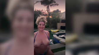 Haleighcox Sucking Off A Cock In Livestream Leaked Porn Video