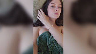 Makoshake Fucked Through Her Towel Simulation Leaked Onlyfans Video