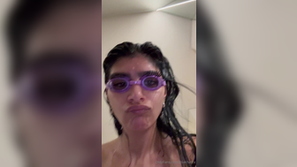 Mia Khalifa Took Her Nipple Stickers Off And Flash Big Boobs Onlyfans Leak Video