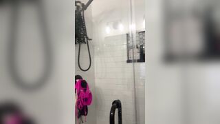 Averyleighof Naked Shower Teasing Full Naked Onlyfans Leak